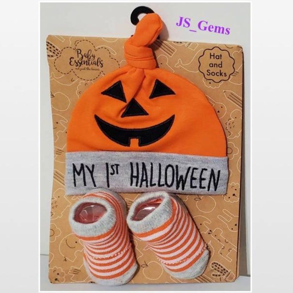New Hat & Sock Pumpkin Baby Halloween Set 0-6 Months NWT Unisex